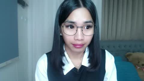 lovelymae18 online show from March 24, 3:22 am