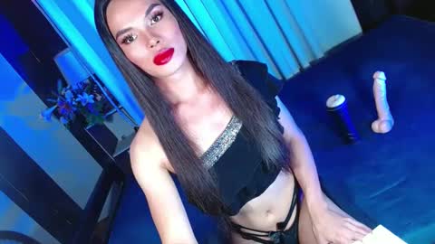 Snapshot of lovelymiss_shyna11 chatting on February 9, 12:08 pm lovelymiss_shyna11 online show from February 9, 12:08 pm