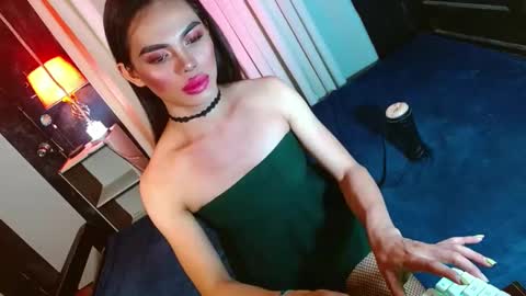 Snapshot of lovelymiss_shyna11 chatting on February 27, 3:36 am lovelymiss_shyna11 online show from February 27, 3:36 am