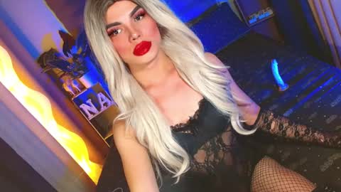 Snapshot of lovelymiss_shyna11 chatting on July 31, 11:59 pm lovelymiss_shyna11 online show from July 31, 11:59 pm