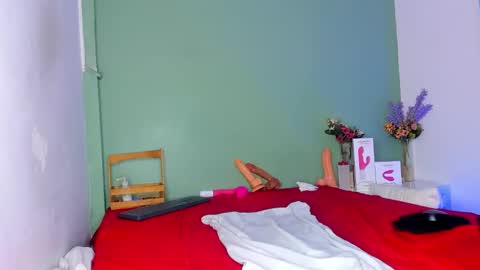 Nicky online show from February 22, 7:58 pm