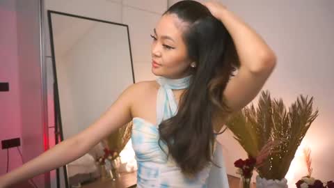 kim online show from February 9, 4:40 pm