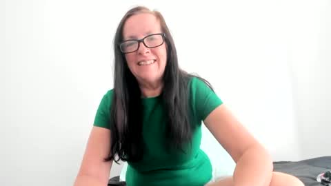 Loving Peach Goddess online show from March 17, 2:42 pm