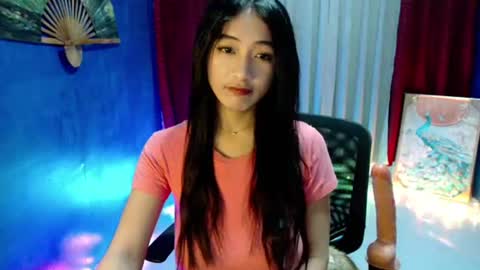 Snapshot of lovelypetite143 chatting on July 7, 1:37 pm lovelypetite143 online show from July 7, 1:37 pm