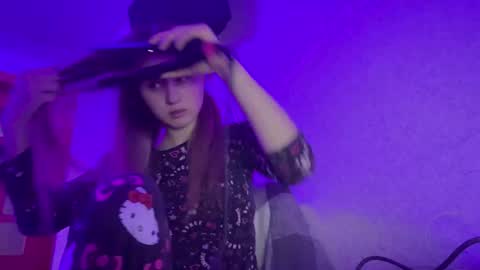 ELA online show from February 1, 7:56 pm