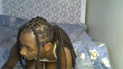 Snapshot of lovelytin chatting on September 28, 10:48 pm lovelytin online show from September 28, 10:48 pm