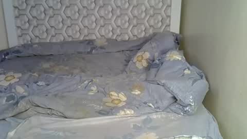 Snapshot of lovelytin chatting on October 1, 3:23 am lovelytin online show from October 1, 3:23 am