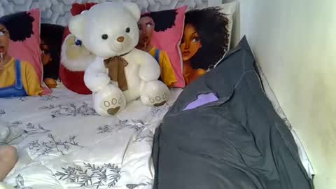 lovelytin online show from March 13, 2:56 pm