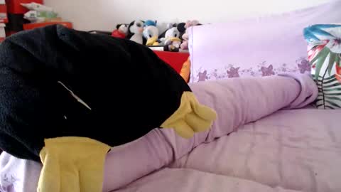 Snapshot of lovelywoman22 chatting on November 20, 7:30 am lovelywoman22 online show from November 20, 7:30 am