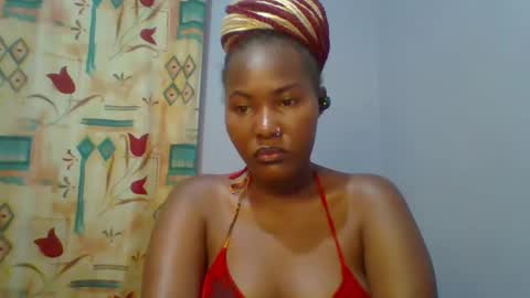Snapshot of lovelyy_dreams chatting on May 8, 4:56 pm Hanna online show from May 8, 4:56 pm