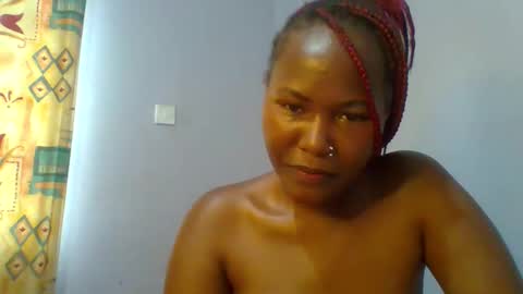 Snapshot of lovelyy_dreams chatting on May 17, 5:16 am Hanna online show from May 17, 5:16 am