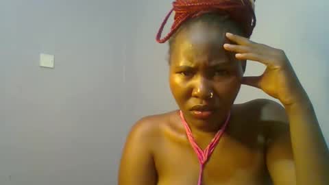 Snapshot of lovelyy_dreams chatting on May 18, 4:07 am Hanna online show from May 18, 4:07 am
