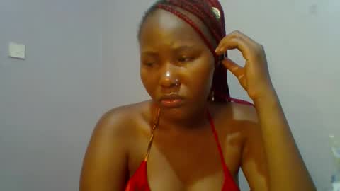 Snapshot of lovelyy_dreams chatting on May 18, 5:08 pm Hanna online show from May 18, 5:08 pm