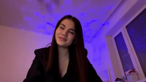 Kalie online show from November 8, 2:28 pm