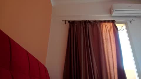 Snapshot of loveme82016 chatting on December 18, 12:44 pm loveme82016 online show from December 18, 12:44 pm