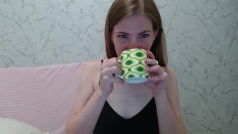 Mary Love online show from October 20, 3:34 pm