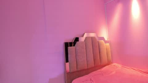 Snapshot of lovequeen02 chatting on October 8, 11:41 am L O V E online show from October 8, 11:41 am