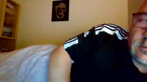 Snapshot of lover010983 chatting on November 17, 5:13 am lover010983 online show from November 17, 5:13 am