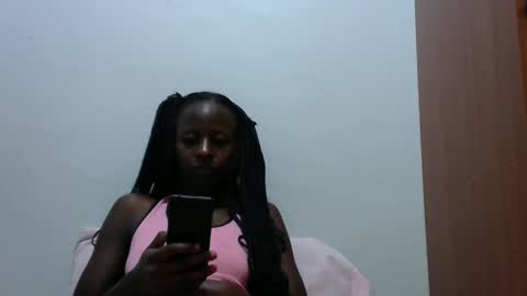 Snapshot of lovergal222 chatting on January 12, 8:04 am lovergal222 online show from January 12, 8:04 am
