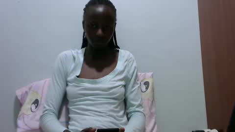 Snapshot of lovergal222 chatting on January 14, 3:22 am lovergal222 online show from January 14, 3:22 am