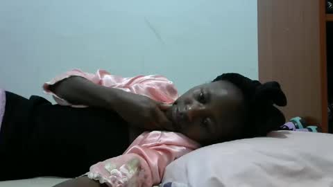 Snapshot of lovergal222 chatting on January 17, 6:47 am lovergal222 online show from January 17, 6:47 am