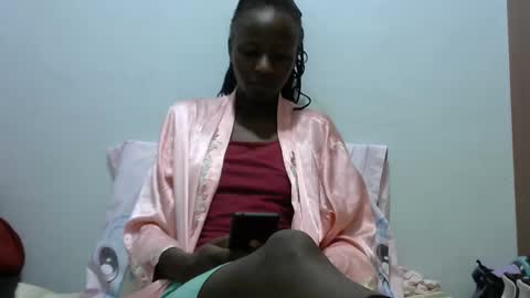 Snapshot of lovergal222 chatting on January 25, 4:56 am lovergal222 online show from January 25, 4:56 am