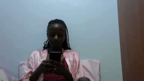 Snapshot of lovergal222 chatting on January 30, 11:33 am lovergal222 online show from January 30, 11:33 am