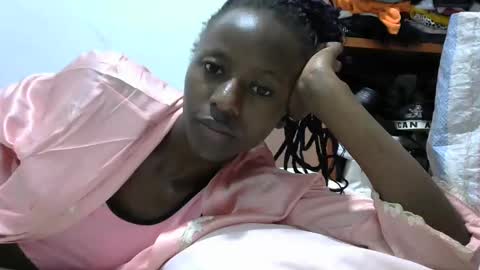 Snapshot of lovergal222 chatting on February 2, 8:19 pm lovergal222 online show from February 2, 8:19 pm