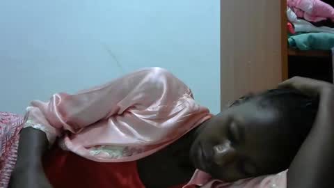 Snapshot of lovergal222 chatting on February 9, 4:04 am lovergal222 online show from February 9, 4:04 am