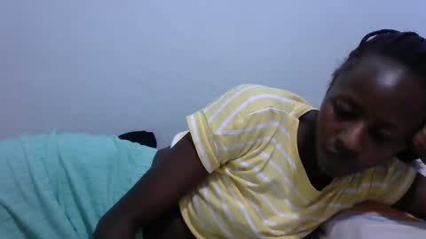 Snapshot of lovergal222 chatting on February 16, 7:27 pm lovergal222 online show from February 16, 7:27 pm