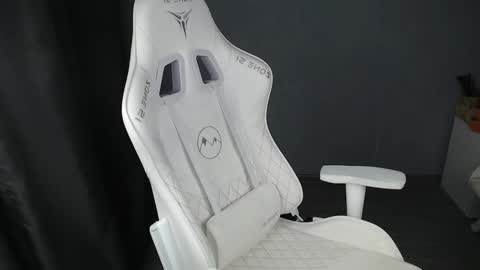 lovers613228 online show from October 11, 6:39 pm