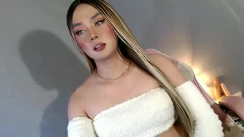 lovers moon22 online show from February 11, 2:14 am