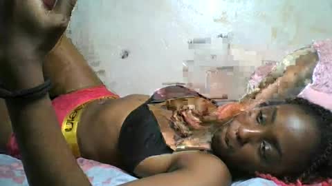 Snapshot of lovers_oncam chatting on July 8, 6:45 pm RedJoy online show from July 8, 6:45 pm
