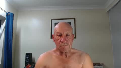 Snapshot of lovesblackazz chatting on December 31, 11:09 am Lovesblackazz online show from December 31, 11:09 am