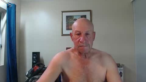 Snapshot of lovesblackazz chatting on January 1, 11:07 pm Lovesblackazz online show from January 1, 11:07 pm