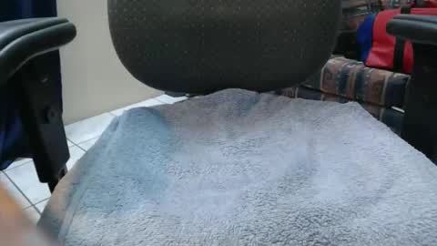 Snapshot of lovesblackazz chatting on February 5, 1:04 am Lovesblackazz online show from February 5, 1:04 am