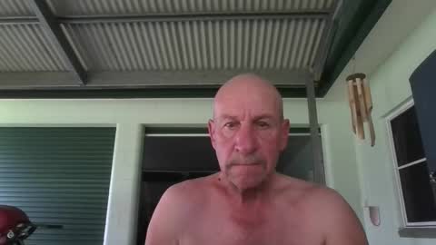 Snapshot of lovesblackazz chatting on January 17, 2:05 am Lovesblackazz online show from January 17, 2:05 am