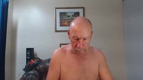 Snapshot of lovesblackazz chatting on February 3, 11:37 am Lovesblackazz online show from February 3, 11:37 am