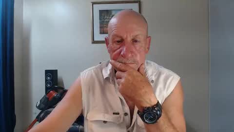 Snapshot of lovesblackazz chatting on March 19, 9:57 am Lovesblackazz online show from March 19, 9:57 am