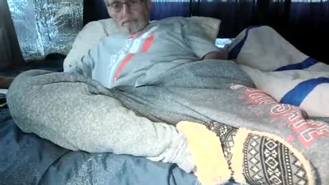 just here to have fun and cum online show from June 22, 11:18 am