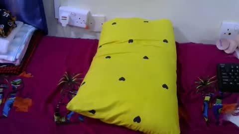 loveslut_ online show from October 9, 4:38 pm