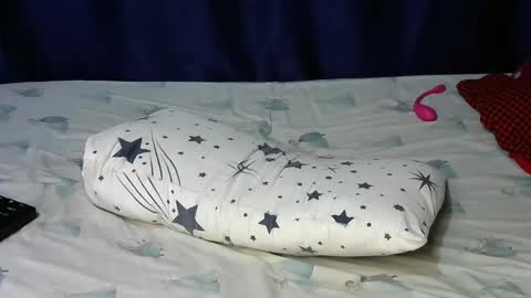 loveslut_ online show from November 11, 9:31 am