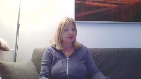 Snapshot of lovestar544963 chatting on January 21, 10:19 pm Marlyn online show from January 21, 10:19 pm