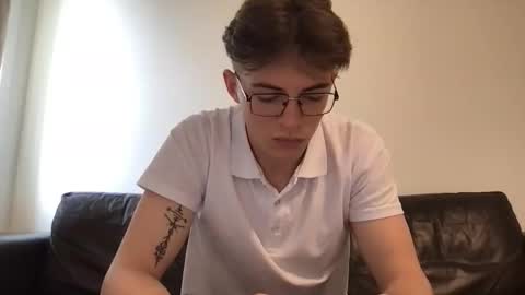 Snapshot of lovet1me chatting on May 10, 1:27 pm luv online show from May 10, 1:27 pm