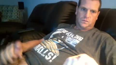 lovetocum37 online show from November 3, 7:37 pm