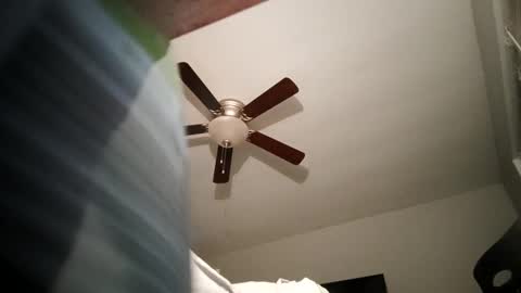 Snapshot of lovetolick51 chatting on March 6, 2:51 am lovetolick51 online show from March 6, 2:51 am