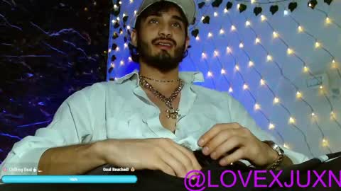 lovexjuxn77 online show from May 3, 4:51 am