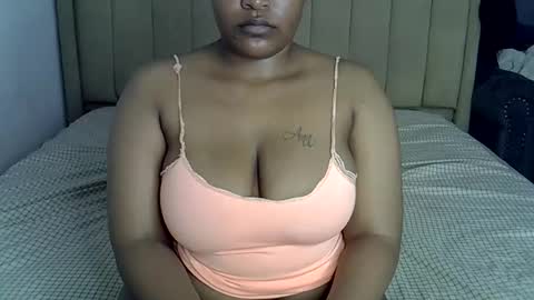 loveydivah online show from April 27, 10:08 pm