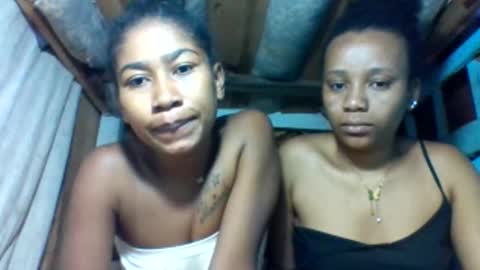 Snapshot of loveyou751 chatting on April 11, 7:13 am loveyou751 online show from April 11, 7:13 am