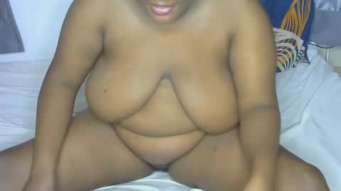 loveytiana online show from February 5, 3:11 am